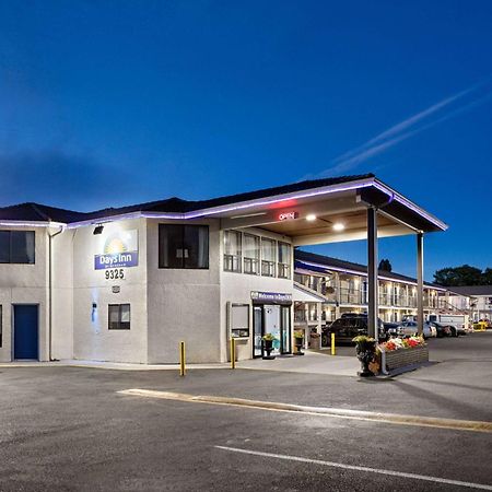 Days Inn By Wyndham Lakewood South Tacoma Zewnętrze zdjęcie