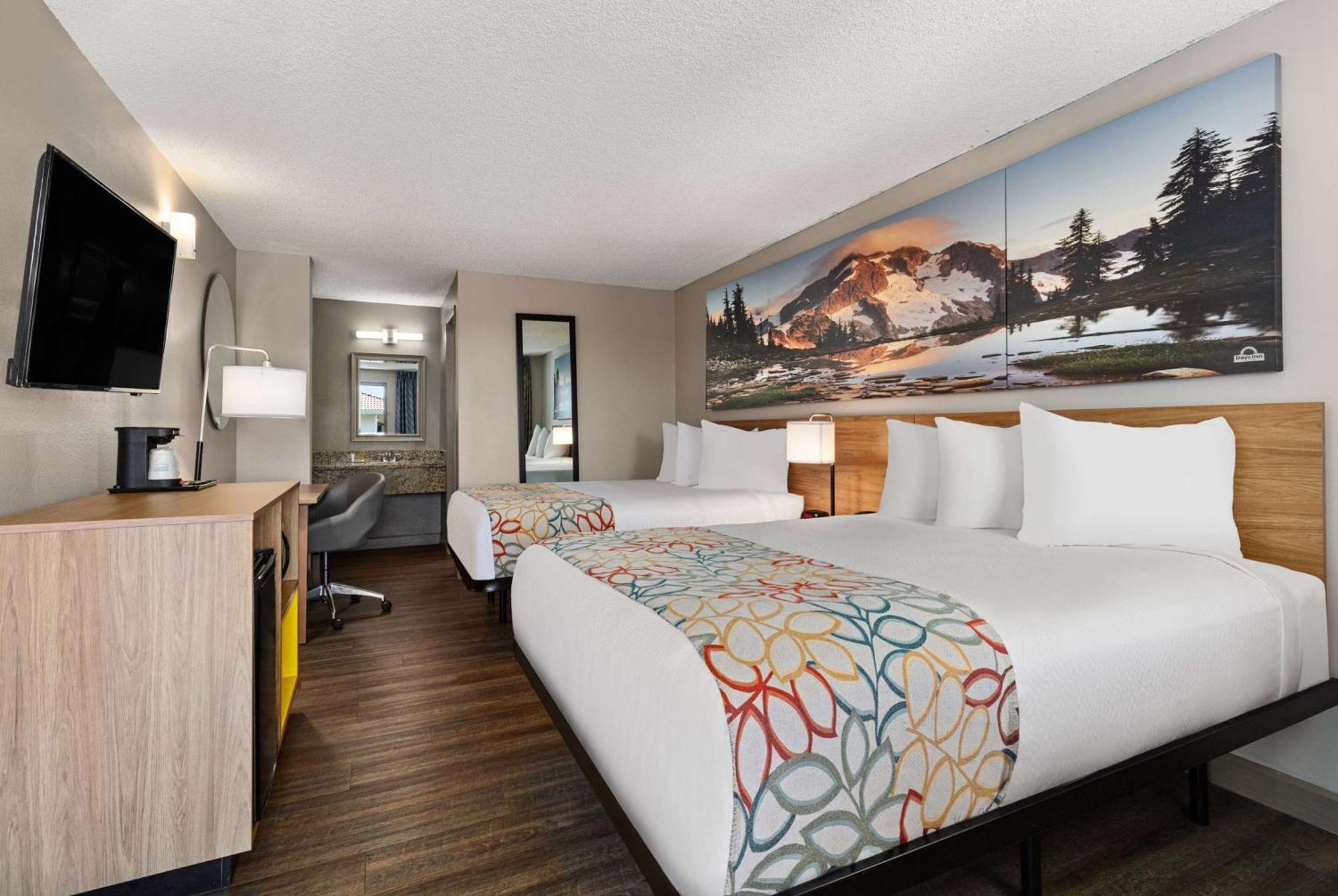 Days Inn By Wyndham Lakewood South Tacoma Zewnętrze zdjęcie