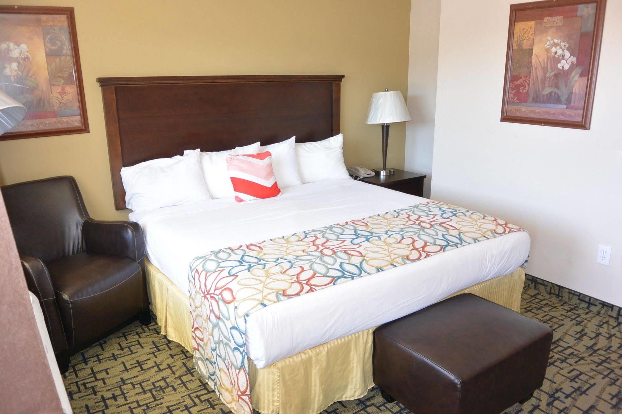 Days Inn By Wyndham Lakewood South Tacoma Zewnętrze zdjęcie